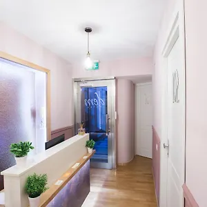 Hotel Dem, Rom